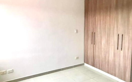 VENTA APARTAMENTO ECONOMICO AL FRENTE DEL COLISEO DEL CAFE